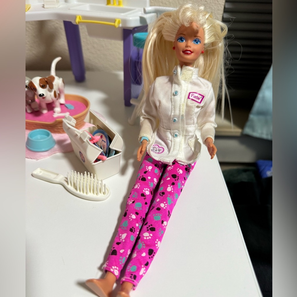 Barbie Pet Care Center - 1996 - Picture 9 of 10